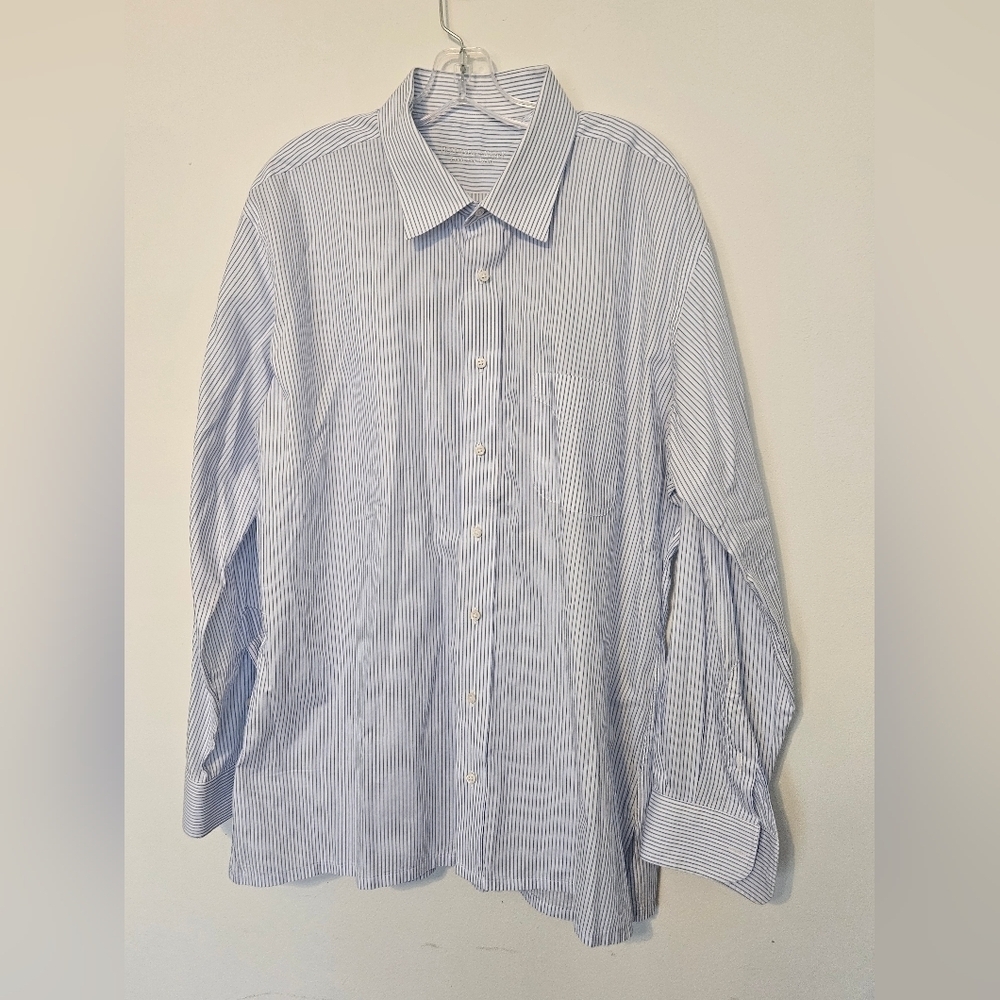 HOLLAND & SHERRY Blue and White Casual Button Down Shirt with Pointed Collar